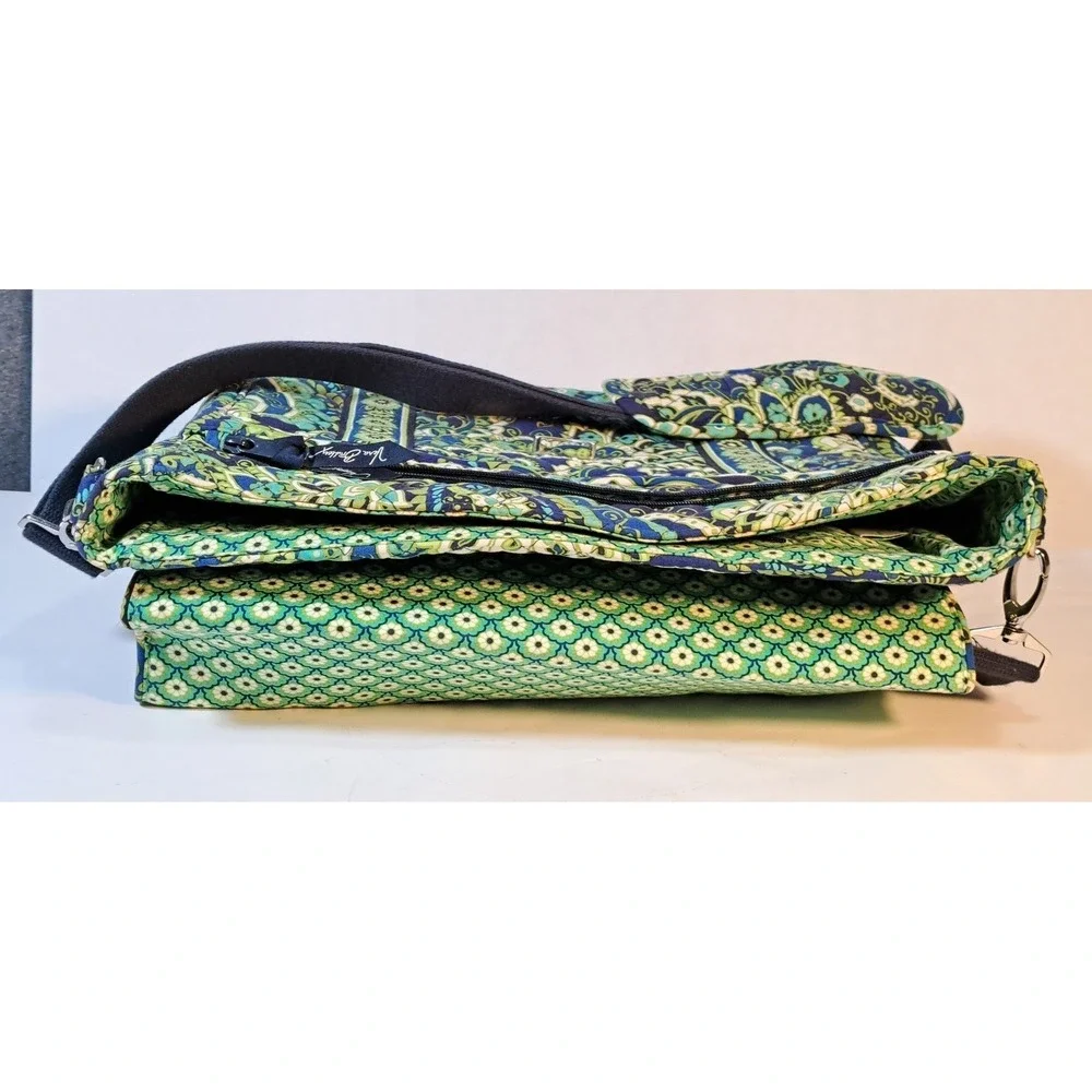 Vera Bradley Messenger‎ Rythm & Blues Pattern Laptop Attache Convertible Strap